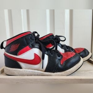 Nike Jordan's size 2.5 Little Kids